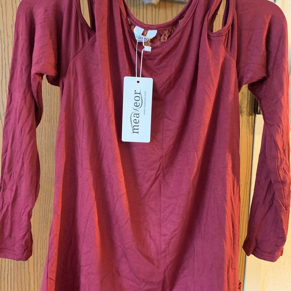 Measeor Burgungy/Wine Top with Lace on Hem n back